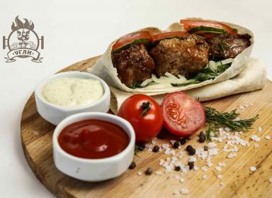 Шашлык свиной в лаваше