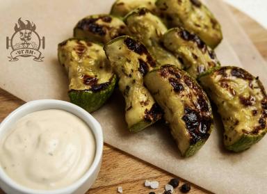 Цукини на гриле