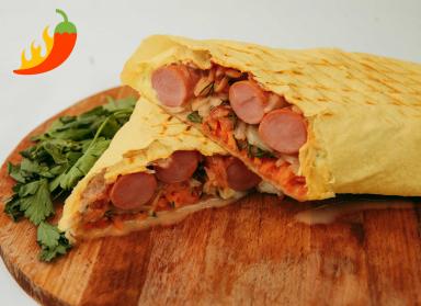 Шаурма с колбасками в сырном лаваше